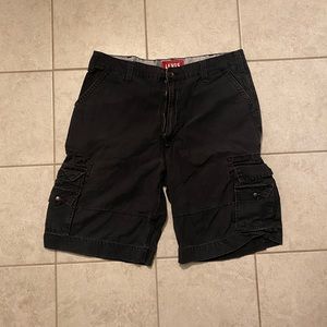 Vintage Levi’s cargo shorts!